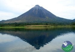 lake arenal costa rica