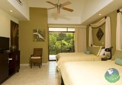 Hotel Pumilio Suite Balcony