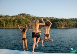 Catamaran Costa Rica Manuel Antonio Fun