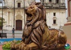 Leon Nicaragua lion Statue