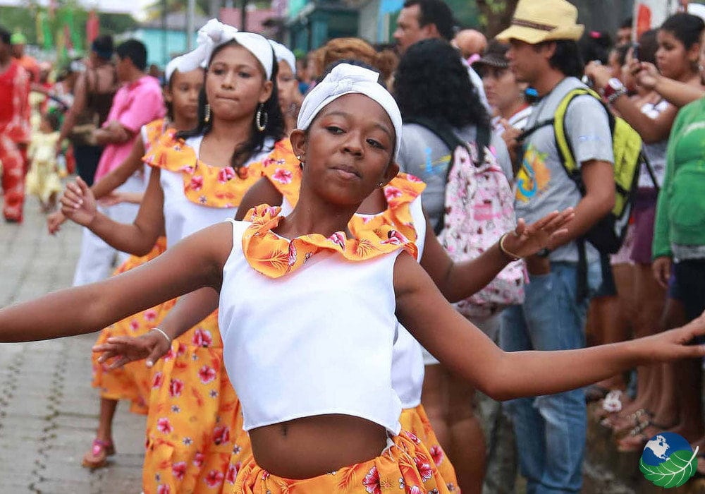 Costa Rica Music and Dances - Caribbean, Traditional and more.