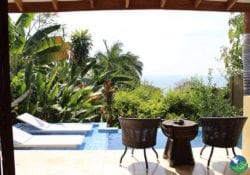 Casa Chameleon Mal País