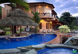 Stay in Costa Rica Picture